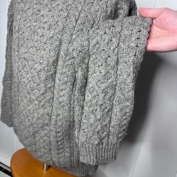 Carraig DonnIreland Pure Wool Fisherman Cable Knit Sweater - Picture 8 of 13